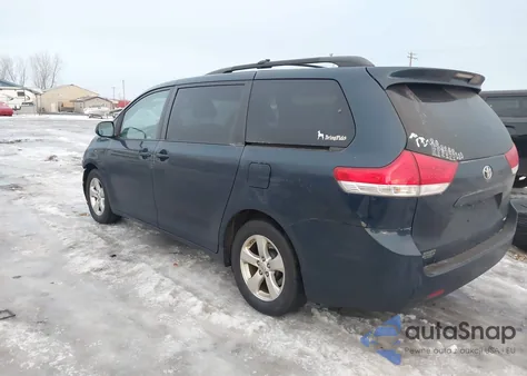 2011 Toyota Sienna Le V6 из США, поврежденный, VIN 5TDKK3DC9BS101028